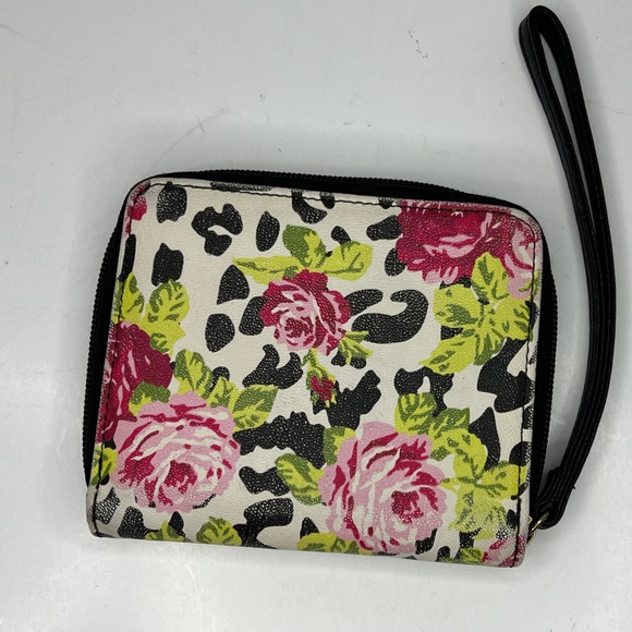 Betsey Johnson Luv Betsey Rose Multi Zip-Around Wallet Wristlet - Picture 10 of 12